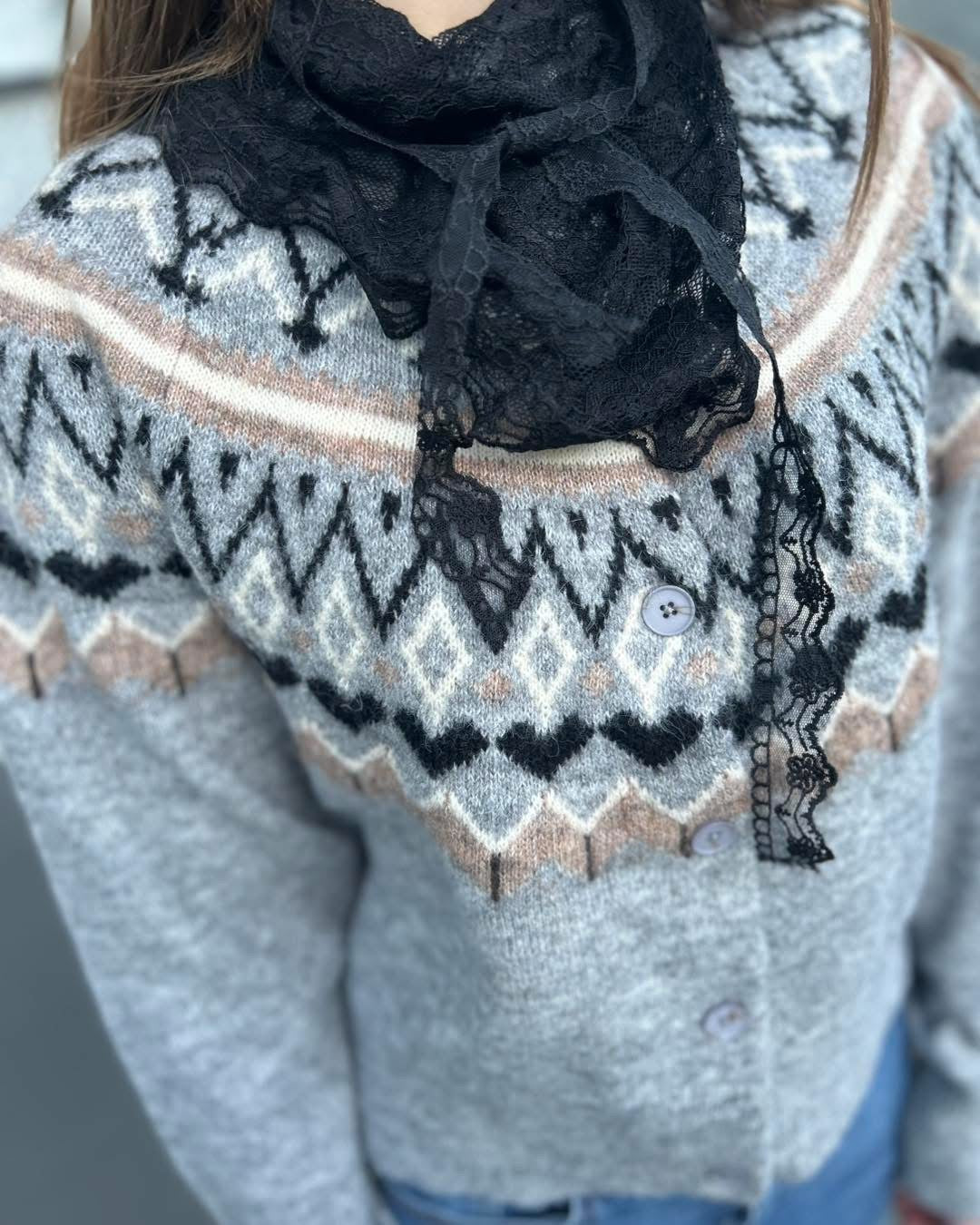 PCNAINA Short scarf- Black